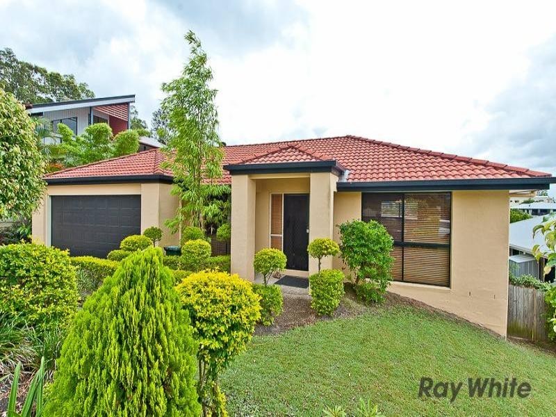 8 Bonsoir Court, Eatons Hill QLD 4037