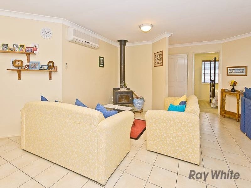 8 Bonsoir Court, Eatons Hill QLD 4037