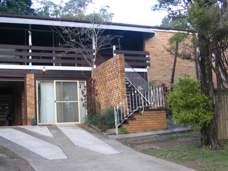 2/1235 Gympie Road, Aspley QLD 4034