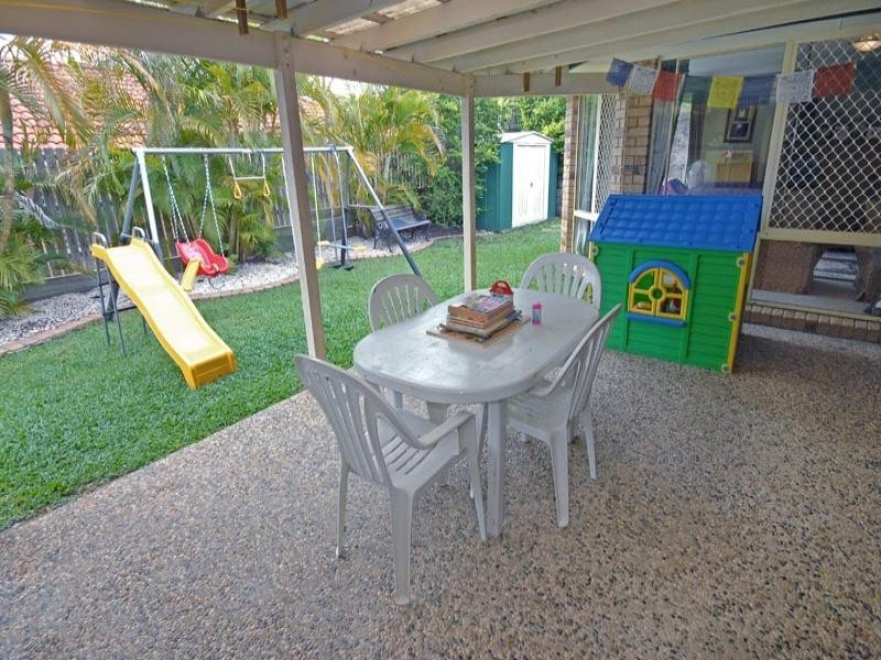 7 Lorenc Place, Bridgeman Downs QLD 4035