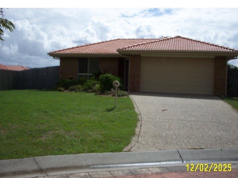 1 David Close, Scarborough QLD 4020