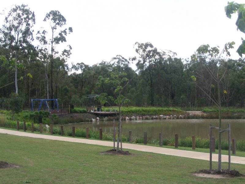 16 Wallaroo Circuit, North Lakes QLD 4509