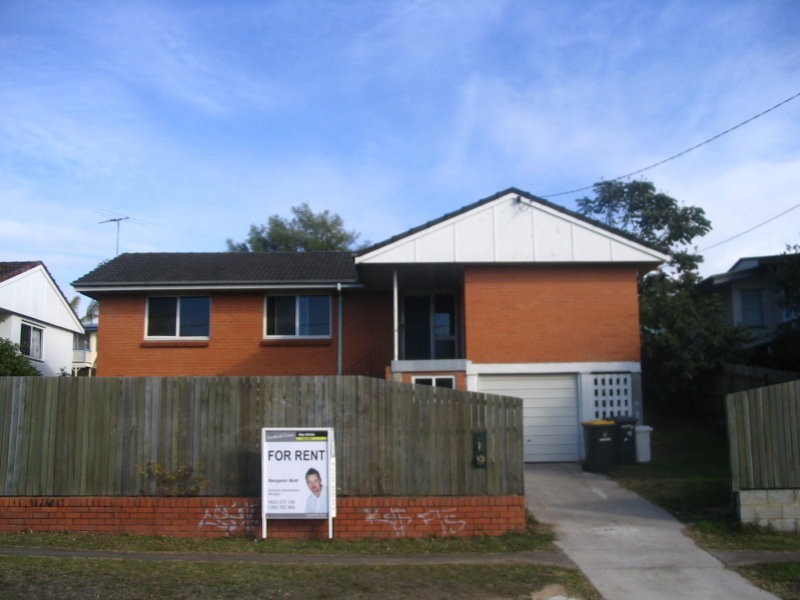 12 Chuter Street, Stafford Heights QLD 4053