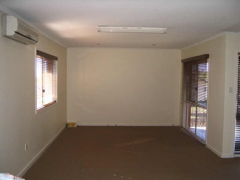 12 Chuter Street, Stafford Heights QLD 4053