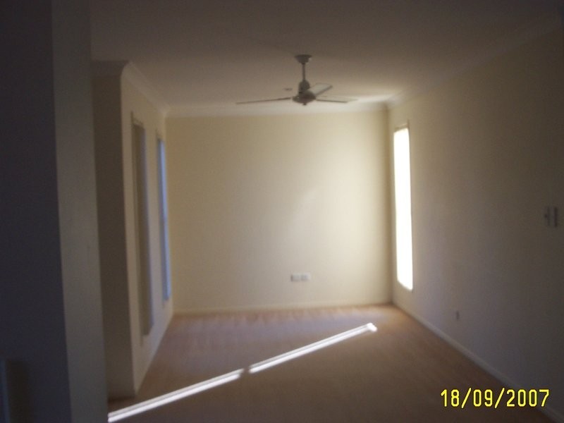 9 WADE COURT, Shailer Park QLD 4128