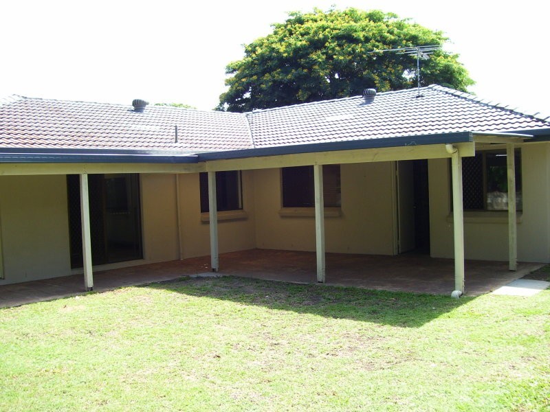 34 Ingleston Street, Wynnum West QLD 4178