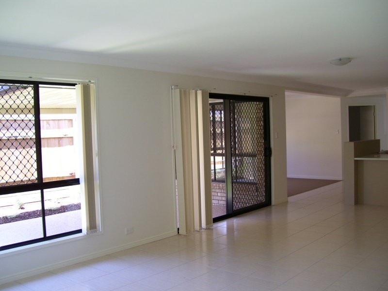 9  Dundee Crescent, Wakerley QLD 4154