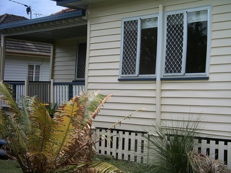 21 Rock Street, Scarborough QLD 4020