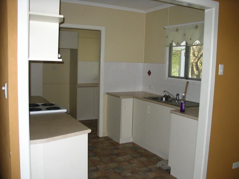 72 Pangeza Street, Stafford QLD 4053