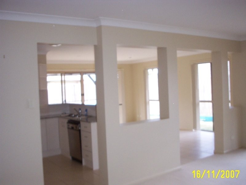 12 Joseph Avenue, Moggill QLD 4070