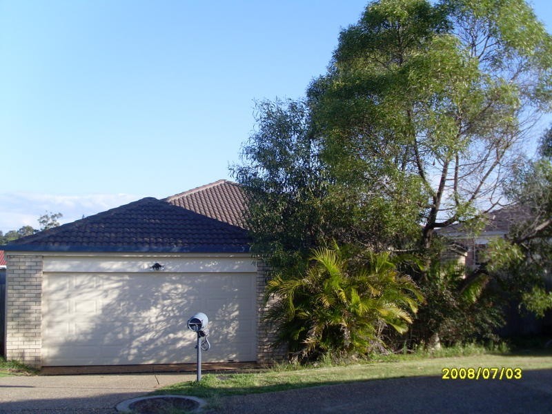 8 Wivenhoe Place, Runcorn QLD 4113