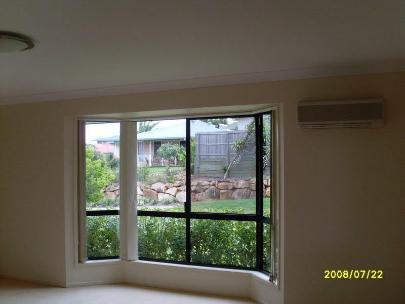 6 Daydream Street, Redland Bay QLD 4165