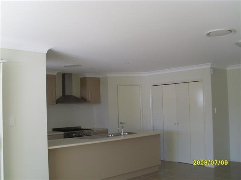 5 Rymera Crescent, Gumdale QLD 4154