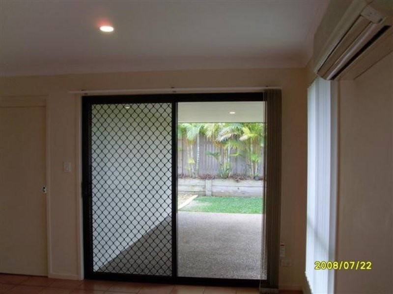 6 Daydream Street, Redland Bay QLD 4165