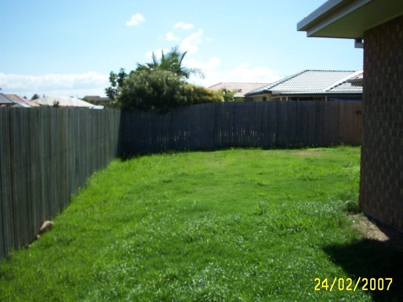 1 David Close, Redcliffe QLD 4020