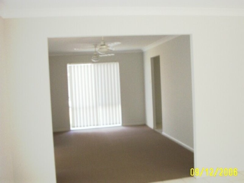 3 Salubris Place, Moggill QLD 4070