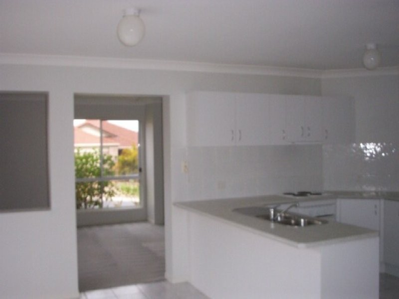 6 Wivenhoe Place, Runcorn QLD 4113