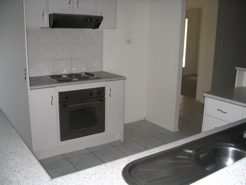 8 Grevillea Place, Bridgeman Downs QLD 4035