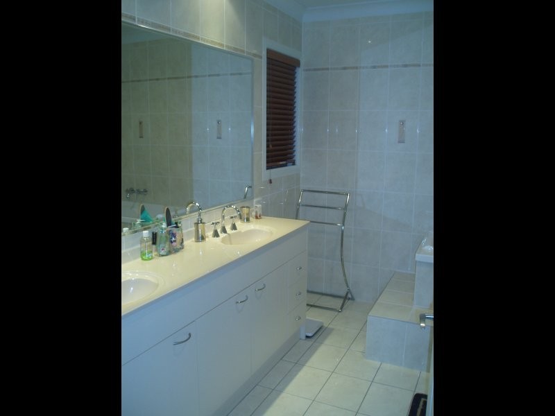 16 Montalcino Place, Bridgeman Downs QLD 4035