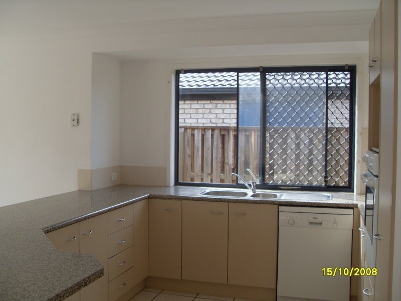 17 Groves Crescent, Boondall QLD 4034