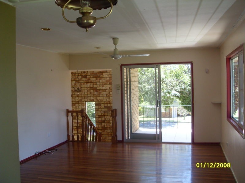 9 Leis Parade, Lawnton QLD 4501