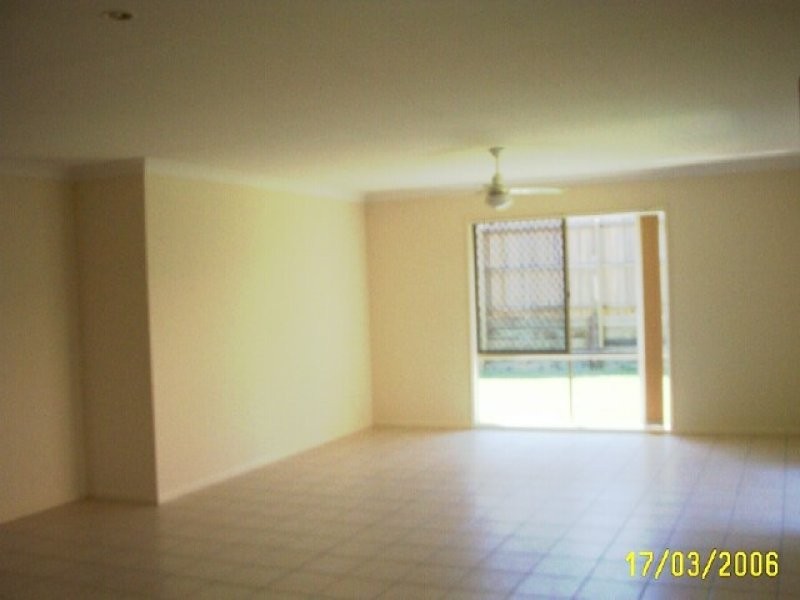 14 Overton Street, Calamvale QLD 4116