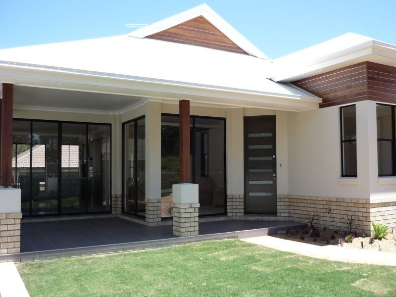 10 Cassia Street, Bridgeman Downs QLD 4035