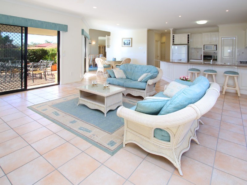38 Voyager Circuit, Bridgeman Downs QLD 4035