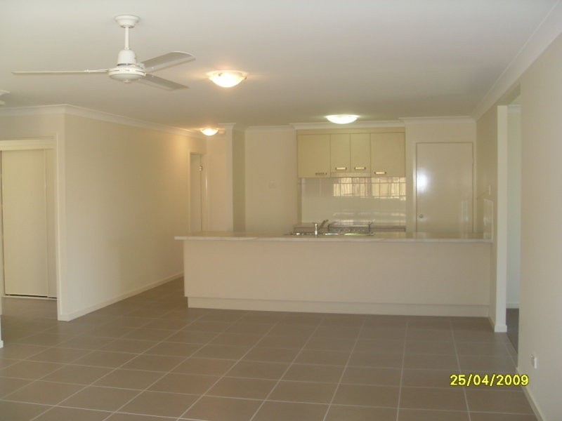 6 Tern Close, Eagleby QLD 4207