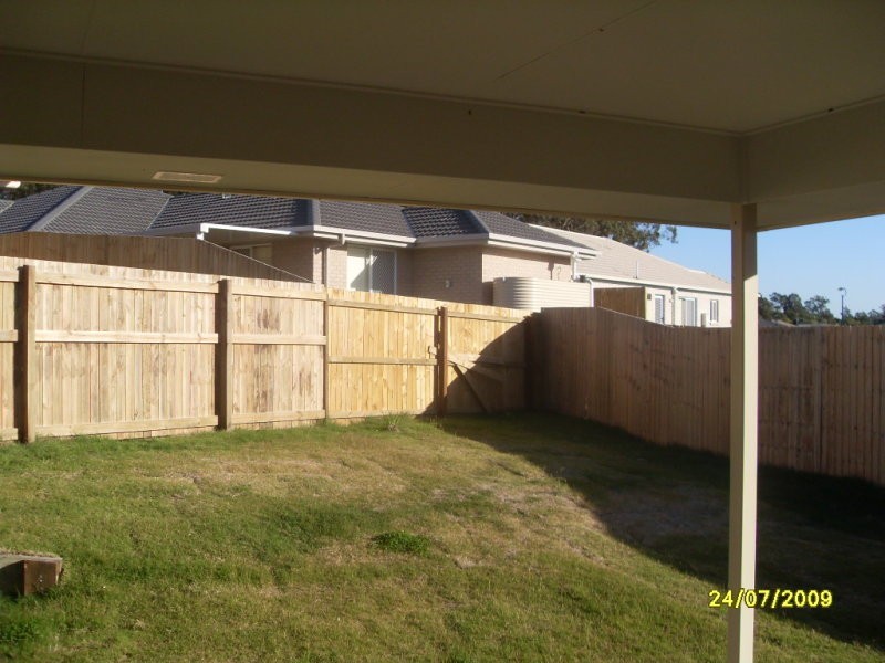 9 Kite Crescent, Eagleby QLD 4207