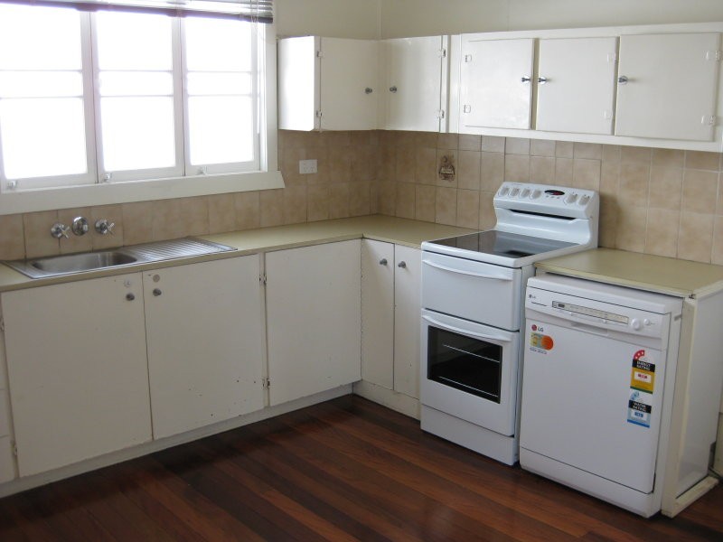 27 Halcomb Street, Zillmere QLD 4034