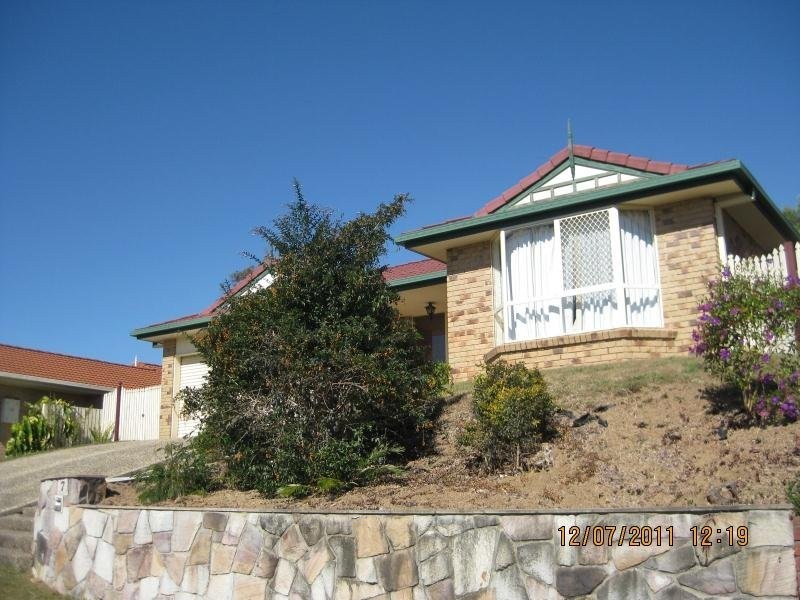 7 Lorenc Place, Bridgeman Downs QLD 4035