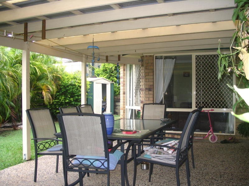 7 Lorenc Place, Bridgeman Downs QLD 4035
