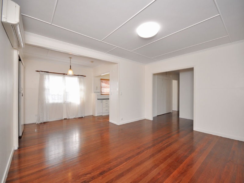 99 Graham Road, Carseldine QLD 4034