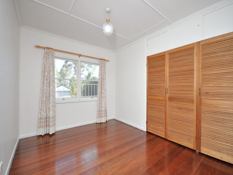 99 Graham Road, Carseldine QLD 4034