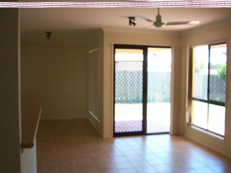 4 Gladebourne Crescent, Victoria Point QLD 4165