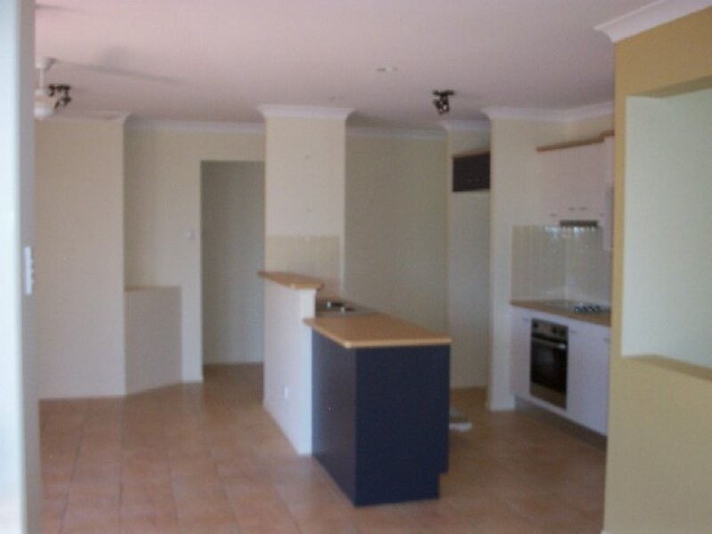 4 Gladebourne Crescent, Victoria Point QLD 4165