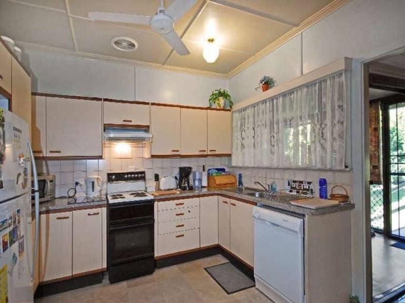 102 Goldsbrough Road, Taringa QLD 4068