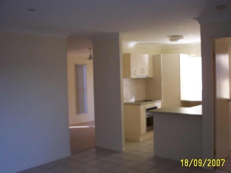 9 Wade Court, Shailer Park QLD 4128