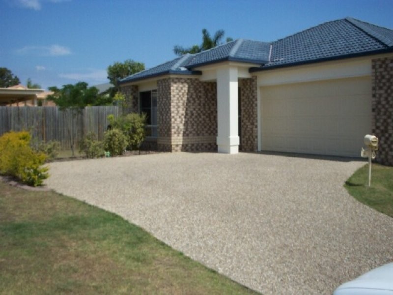 4 Grevillea Place, Bridgeman Downs QLD 4035