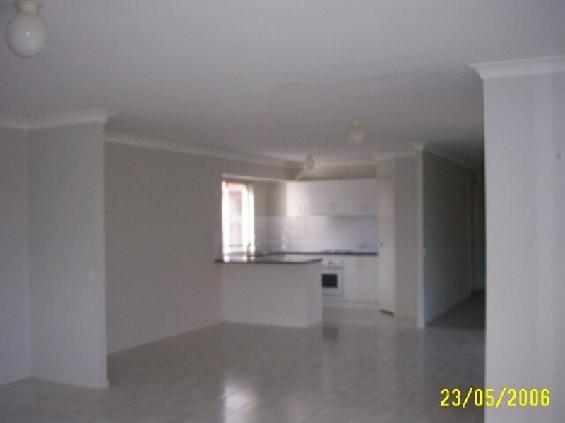 3 David Close, Scarborough QLD 4020