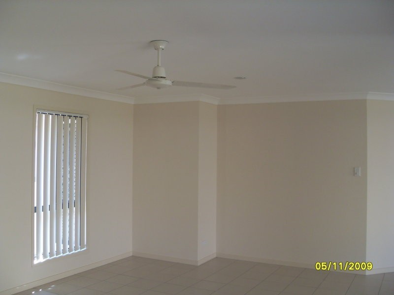 4 Castlewellan Circuit, Warner QLD 4500