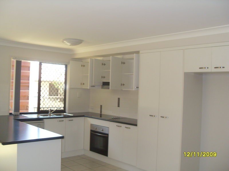 27 Juniper Street, Heathwood QLD 4110