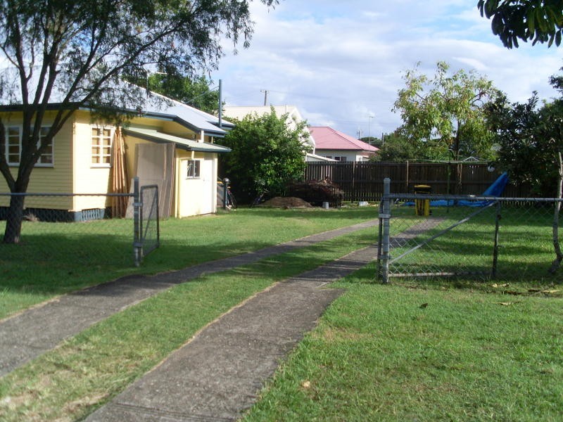 10 McGhie Street, Zillmere QLD 4034