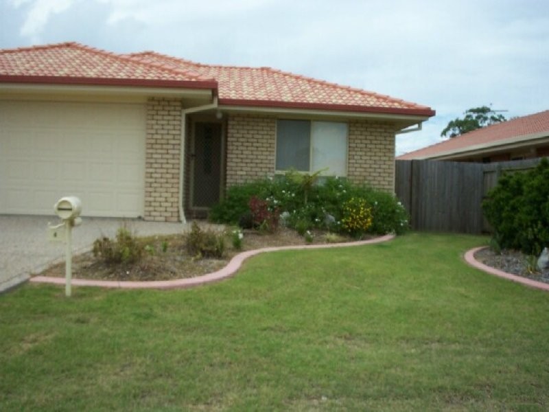 4 David Close, Scarborough QLD 4020