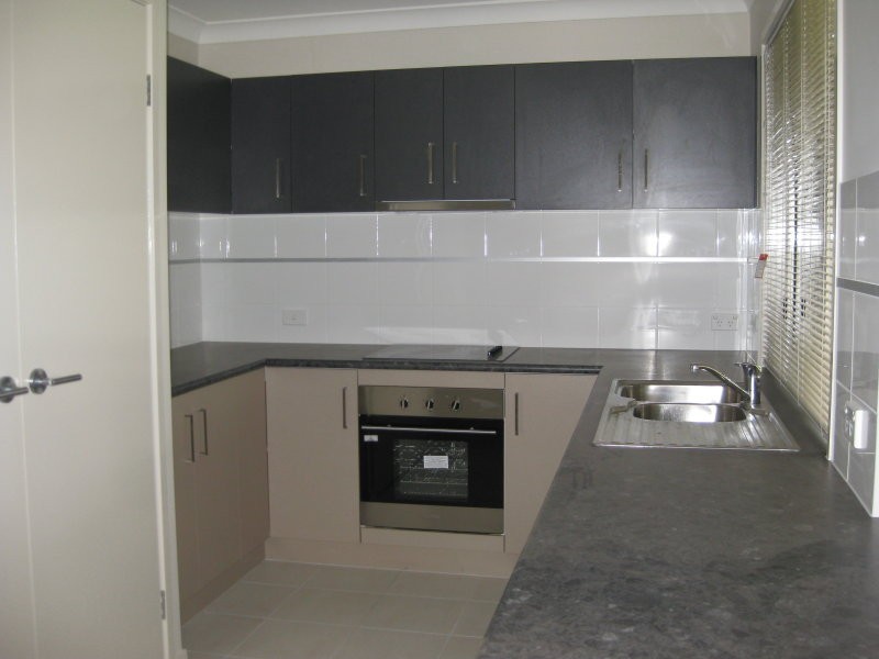 11 Siffleet Street, Bellbird Park QLD 4300