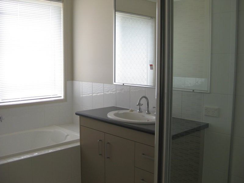 11 Siffleet Street, Bellbird Park QLD 4300