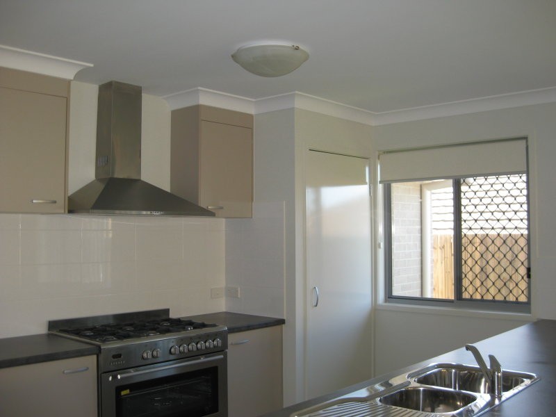 15 Como Circuit, Warner QLD 4500