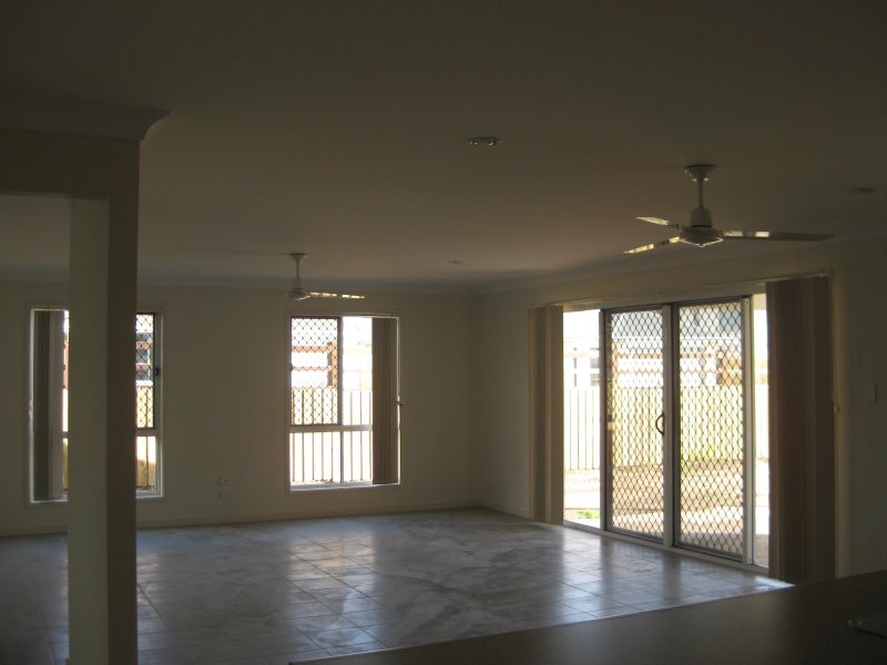 17 Ballyalla Crescent, Warner QLD 4500