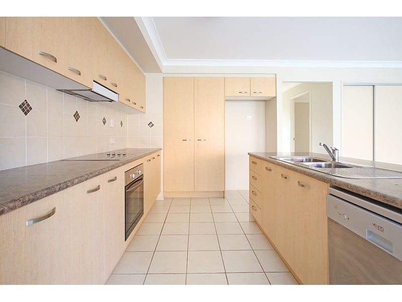 76 Brisbane Road, Warner QLD 4500